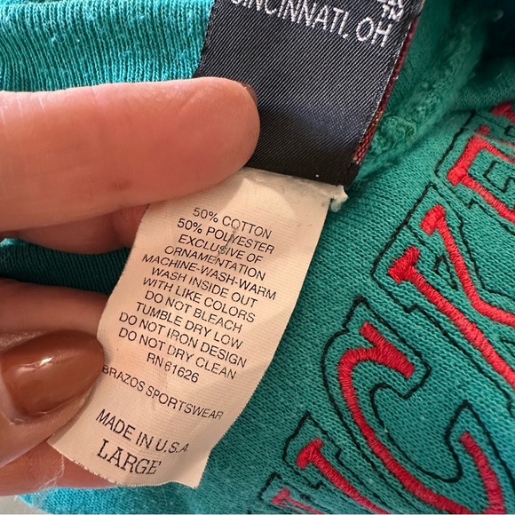 Vintage Mickey Unlimited Disney Teal Mickey Mouse Crewneck Sweatshirt Size L - Picture 7 of 7